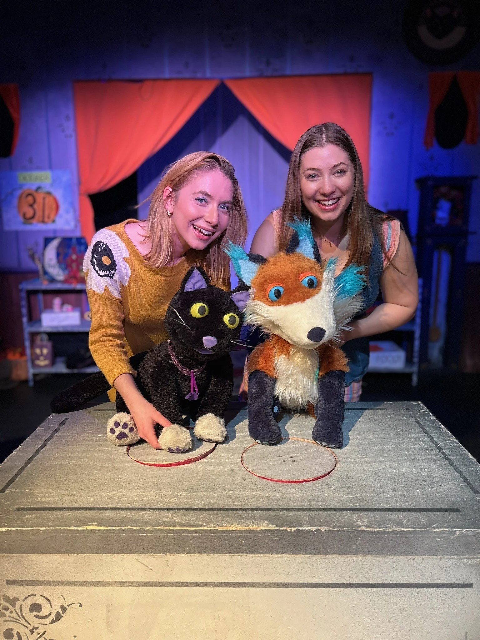 Tiny Tots starring Ingrid &amp; Mollie: Jennie the Cat Makes a Friend