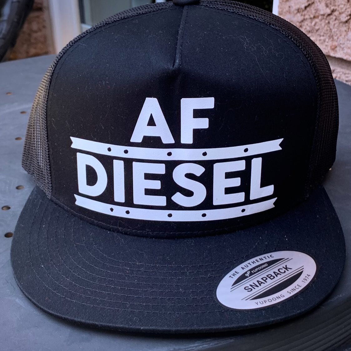 Another great custom hat ready to go! 🧢  #snapbackhats #truckerhats #amcustom  #amcustomprinting