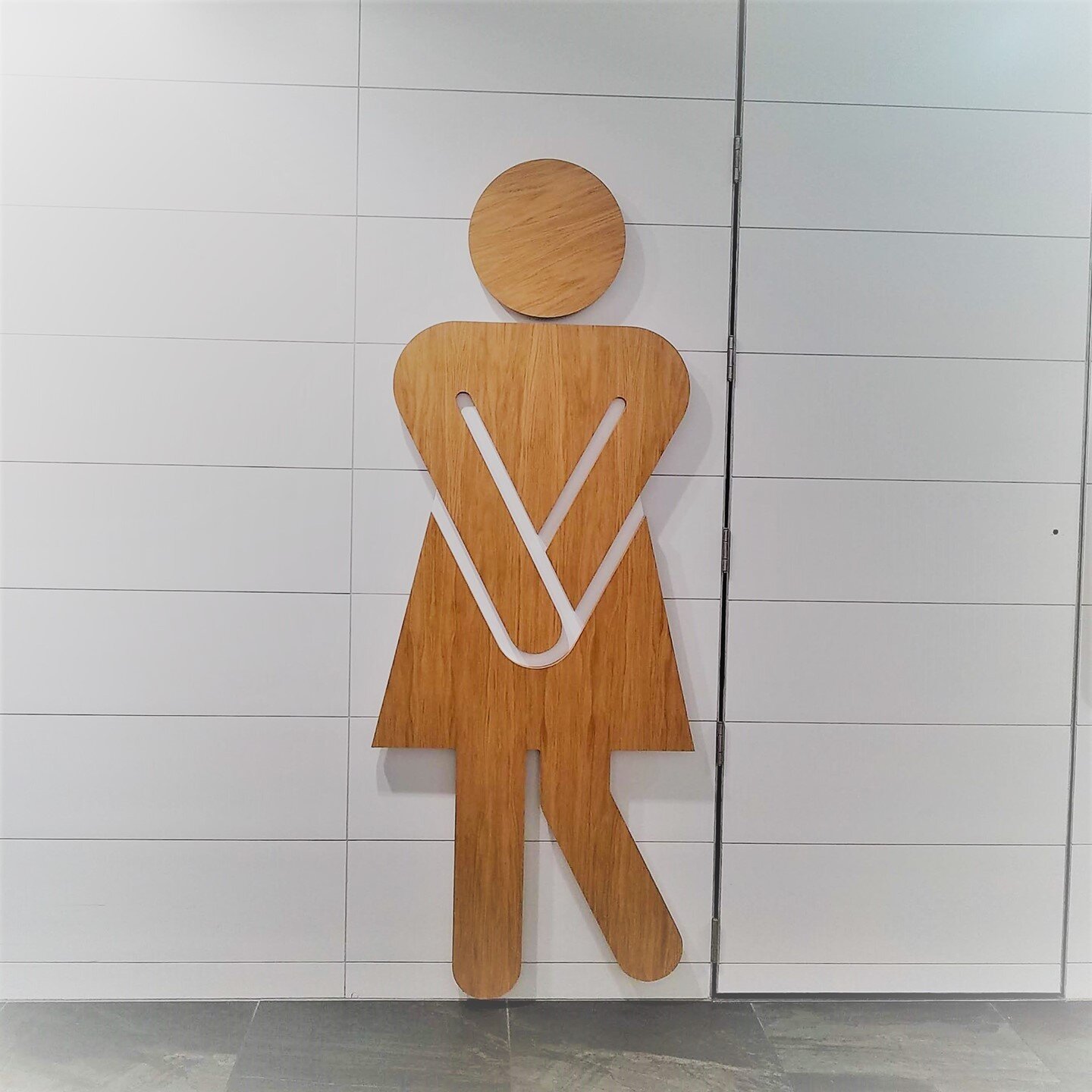 🤯Here&rsquo;s a knowledge bomb for you. Women account for  75%-80% of the 25 million Americans dealing with some form of urinary incontinence. That's alarming!  What's more alarming is that on average, a woman will wait over 6 years from the first t