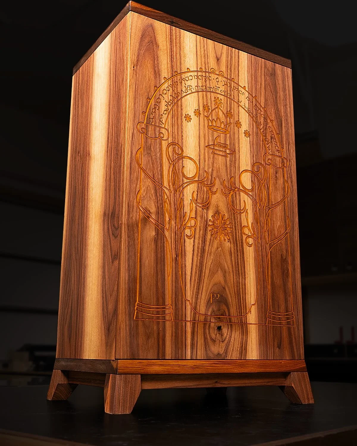 this build has been live for almost a month and nearly 250K of you have already seen it&hellip; and I somehow never posted these final photos.

top tier craftsmanship, bottom tier posting consistency.

if you haven&rsquo;t seen the full build yet, it