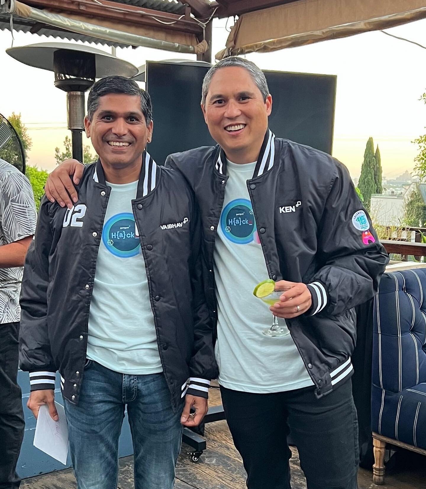 GumGum's first and second employees were our Chief Technology Officer Ken Weiner and our SVP of Engineering Vaibhav Puranik, and they just recently celebrated 1️⃣ 5️⃣ years at GumGum! 

Ken and Vaibhav are the brains behind so much of our operation a