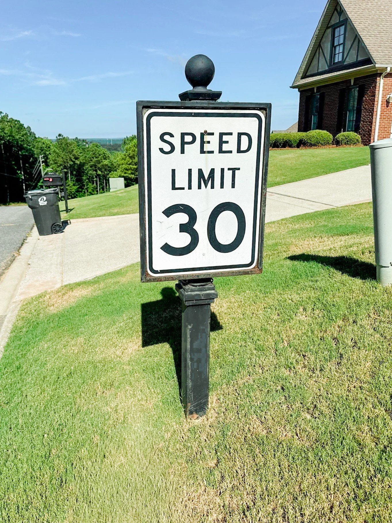 A fresh coat of paint changes everything, even a street sign. We took this one in Pelham from faded and worn to clean and sharp. Same attention to detail we bring to every project, big or small. 

#qualitycontrol #customerservice #paintingcompany #co