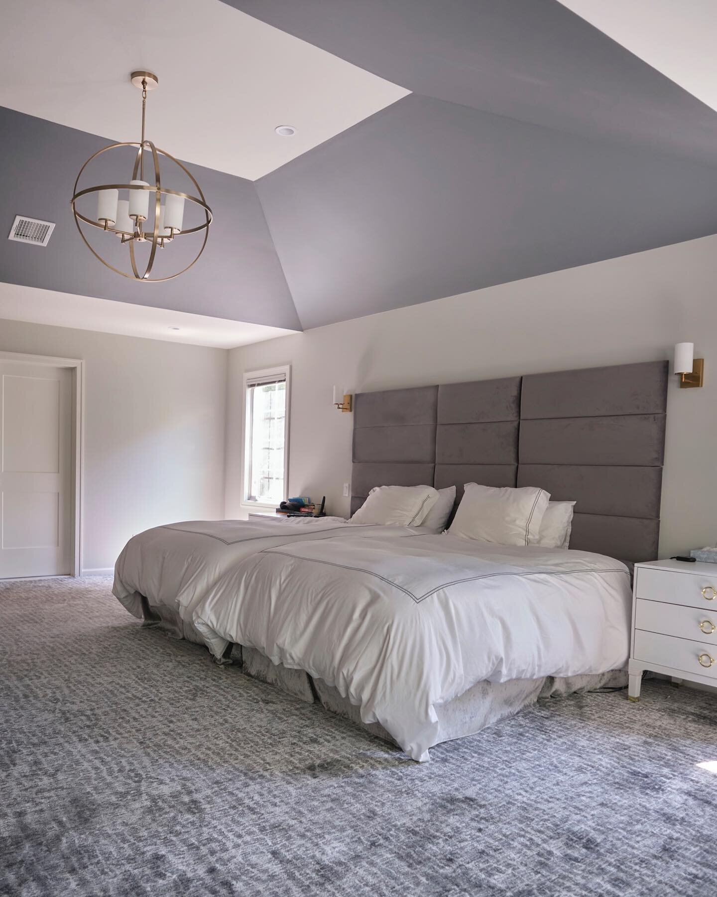 Grand and Grey master suite with beautiful tray ceilings
Photo by @aneyeforart 
&bull;
&bull;
&bull;
#grand #grey #grandandgrey #masterbedroom #mastersuite #vaultedceiling #tuftedbed #carpet #luxury #lux #luxurylifestyle #luxuryhomes #custom #customm