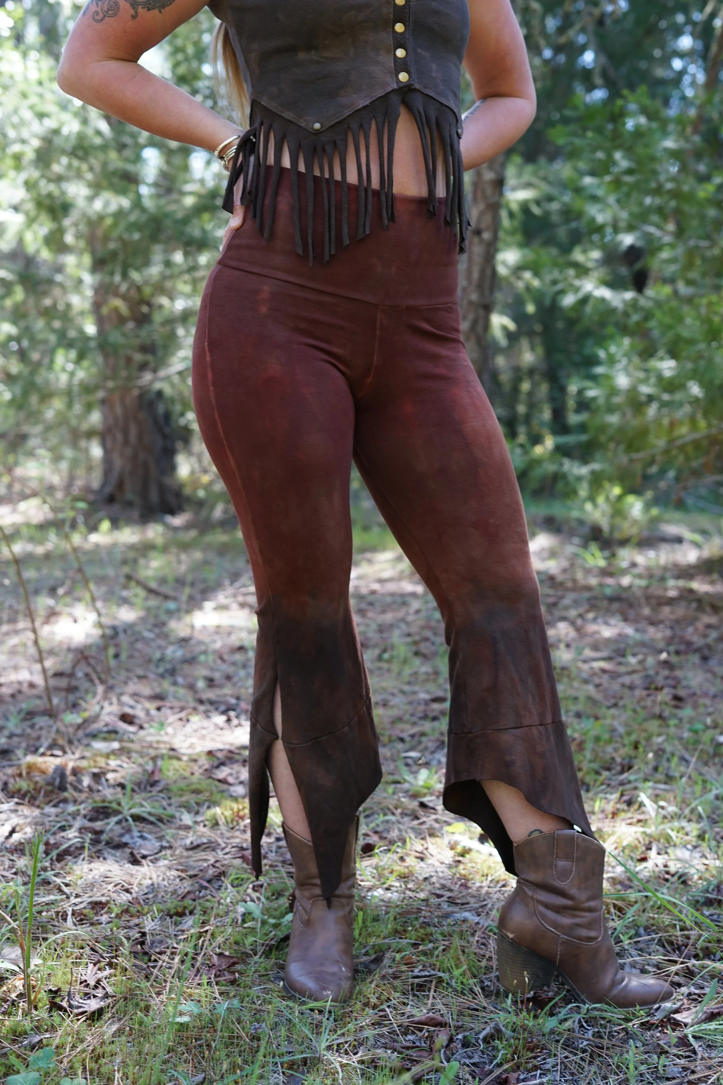 RTS- Acacia Capri Pants in 'Rasin into Walnut'