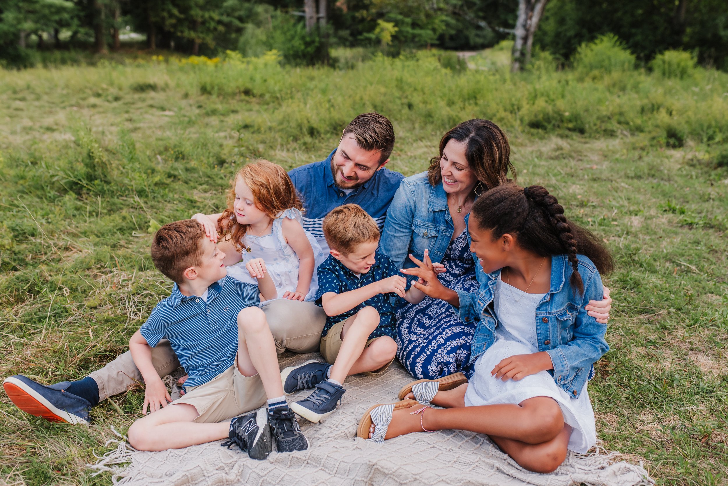 What to Wear for Summer Family Photos: 5 Beautiful Color Palettes That Photograph Perfectly