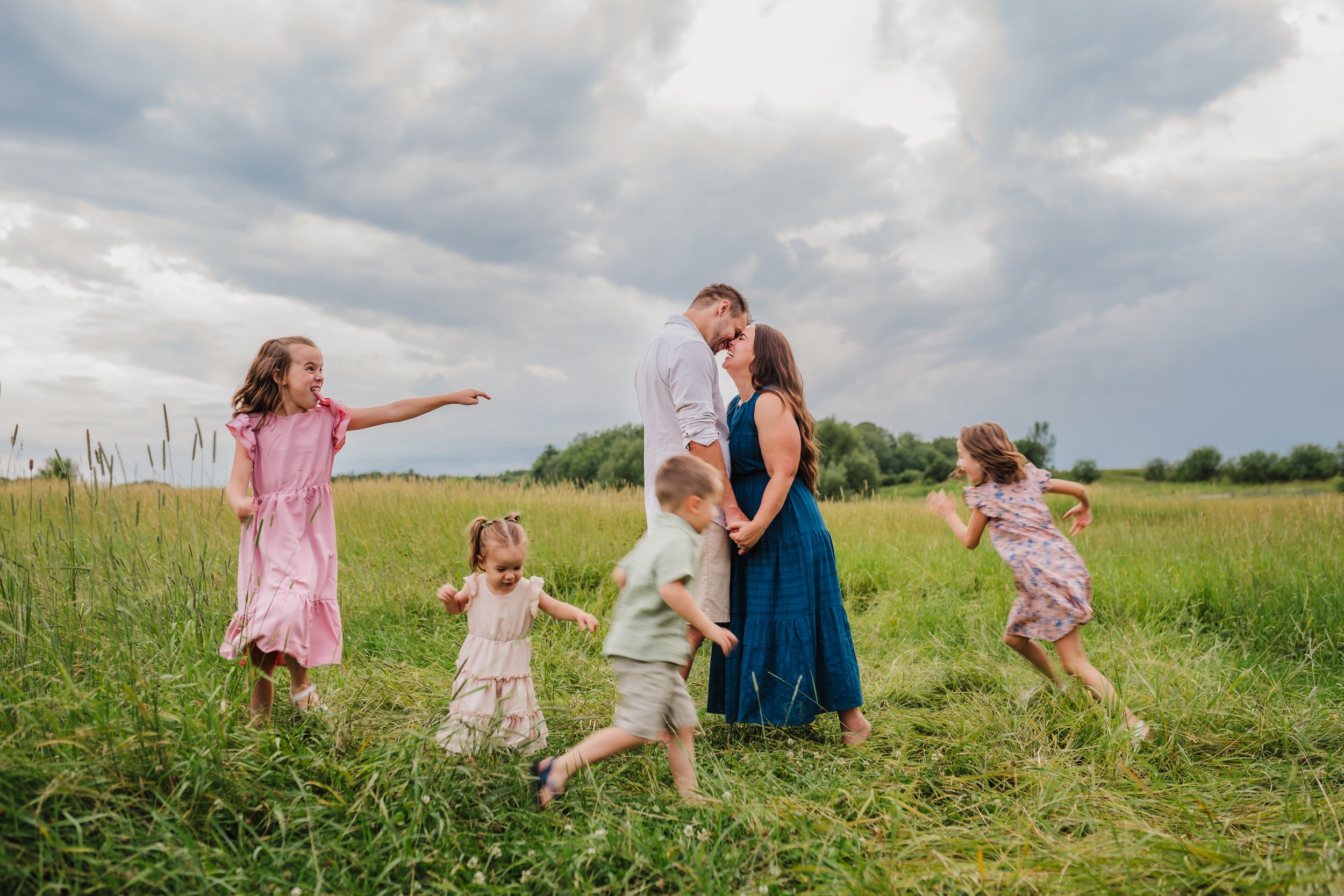 What to Expect During a Family Photo Session | Buffalo Family Photographer