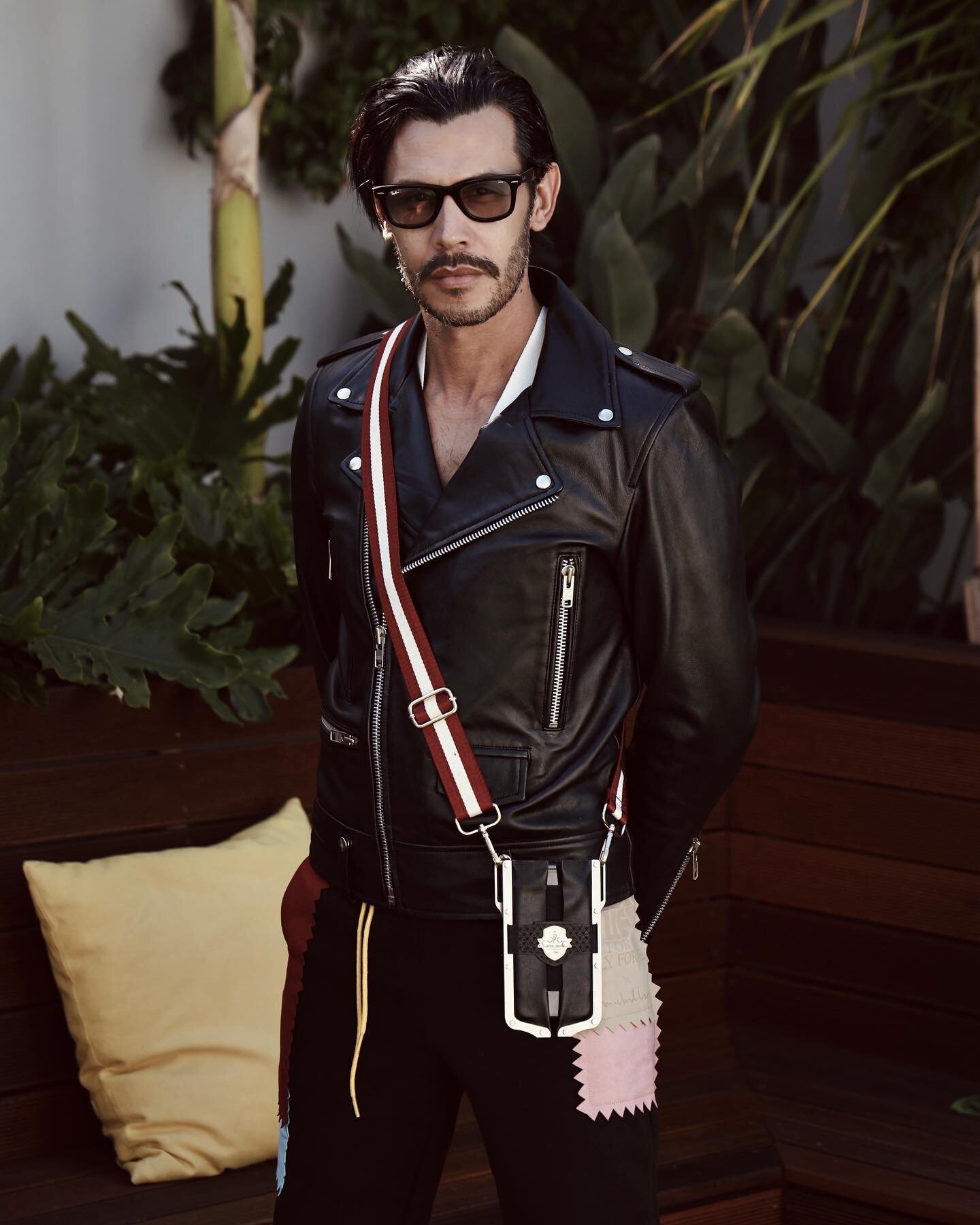 The most stylish iPhone accessory that I have ever seen! What do you guys think ? 
Jacobsman.com  for the full story. 

Accessory @john_patrick_christopher Leather Jacket by @issaleo 
Track pants by @pumasouthafrica 

#jacobsman #style #menswear #lov