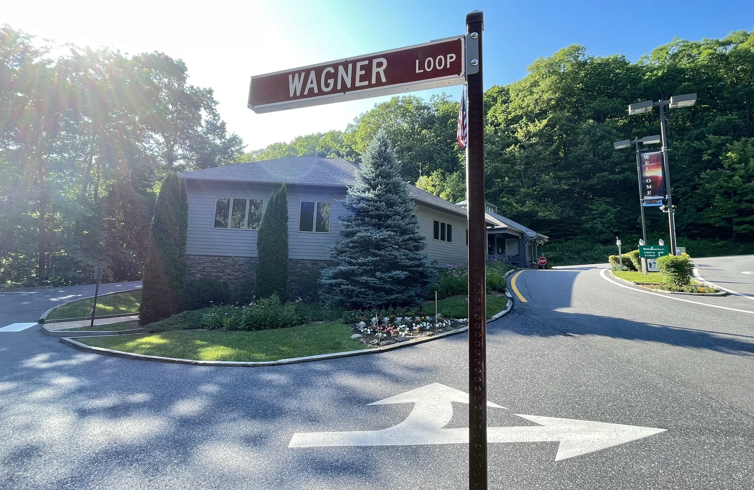 Wagner Loop sign.JPG