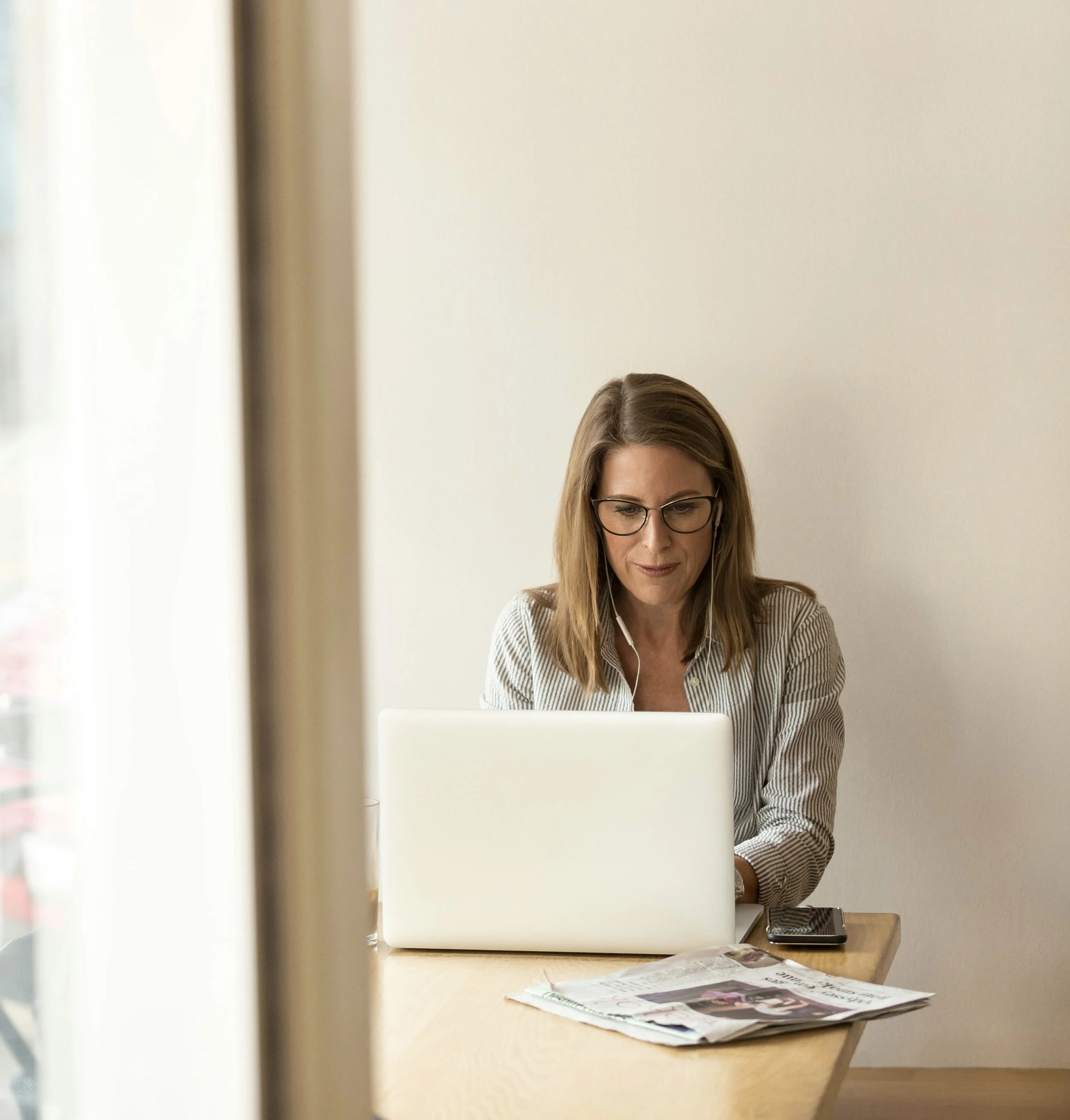 Did Your ADHD Get Worse in Your 40s? The Connection Between Perimenopause, Estrogen, and Focus