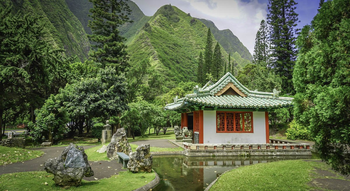 Lush Serenity ʻĪao Valley