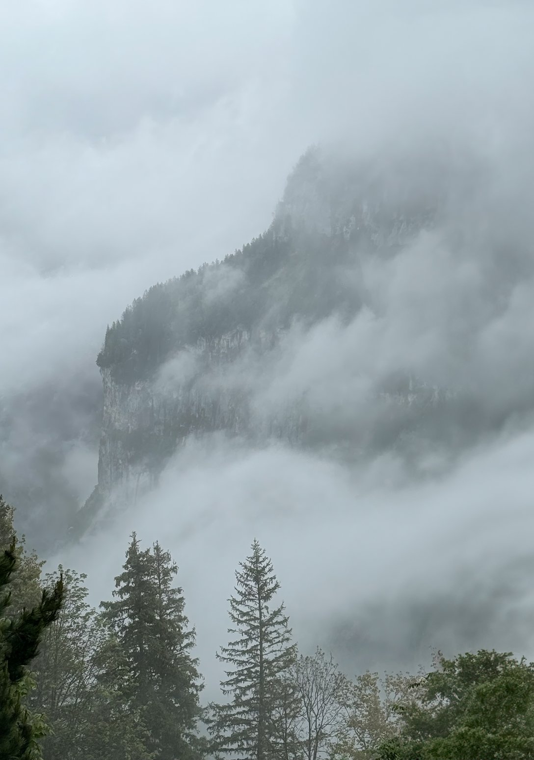 Clouds on the Mountain, Lauterbrunnen
