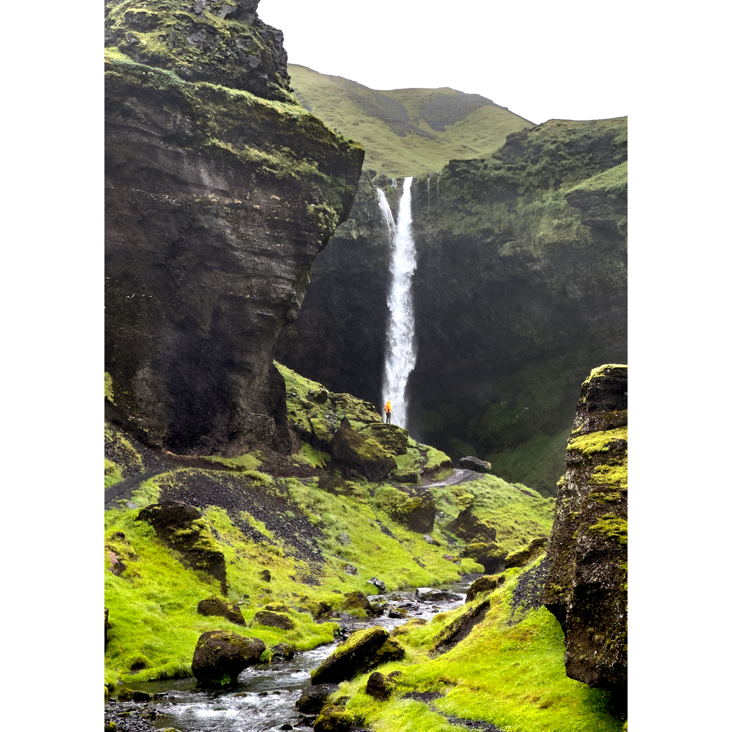 Raph Greenberg
“Kvernufoss in Green”,
photographic print, 2024, 20˝ x 14˝