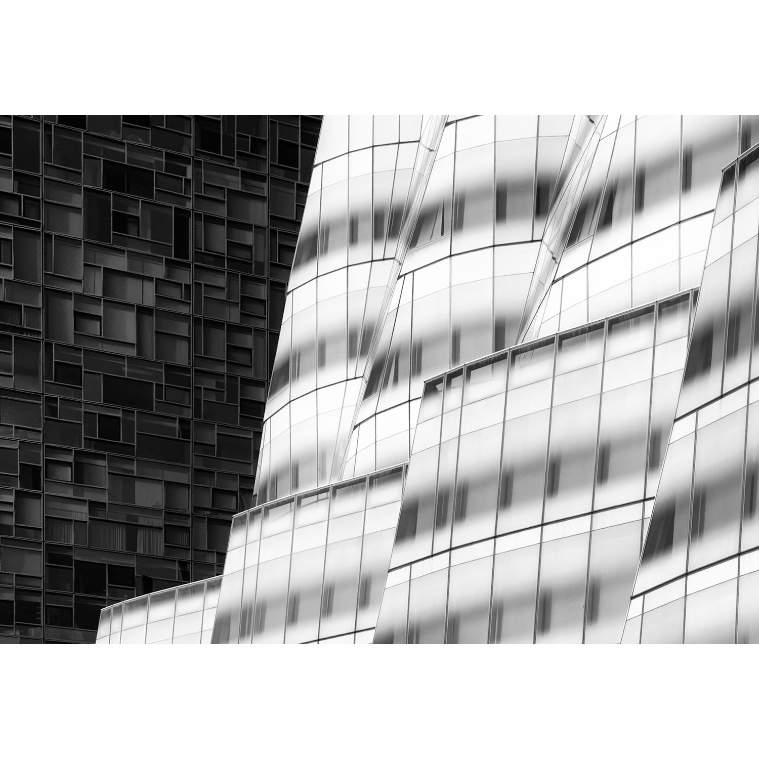 Addie Jenkins
“Contrast on the Hudson”,
archival pigment print, 2025, 24˝ x 30˝