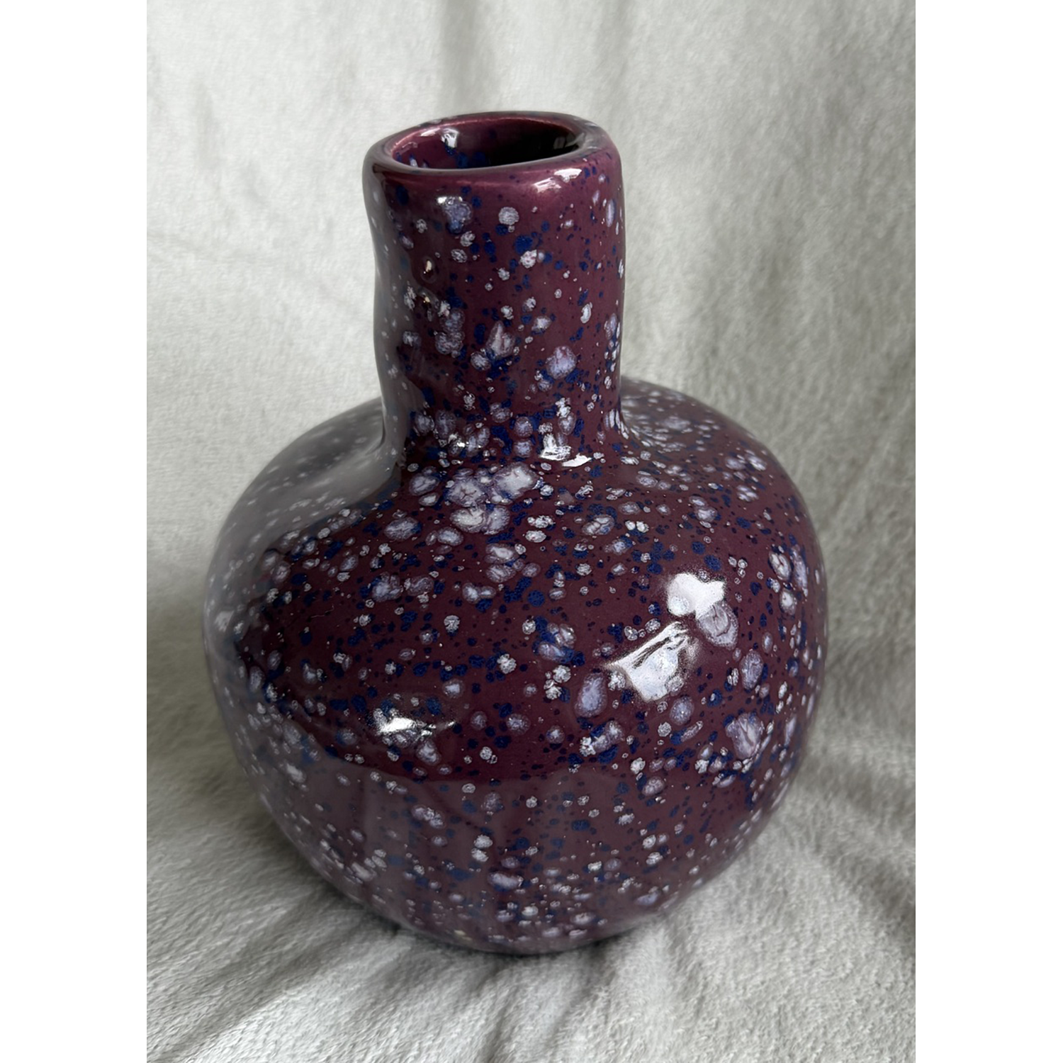 Elena Njemanze
“Plum Vase”,
ceramic hand thrown vase, 2026, 6˝ x 5˝ x 5˝
