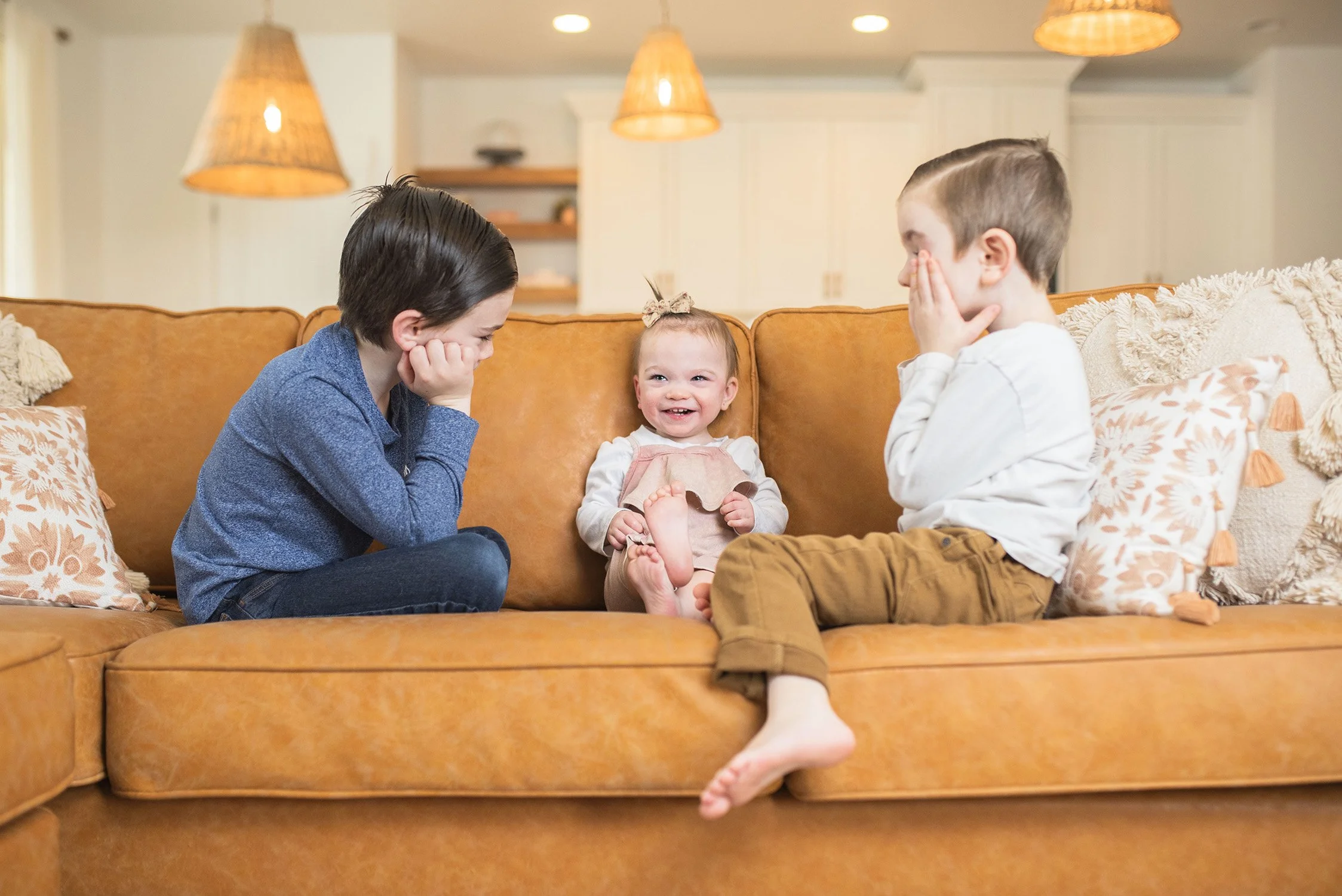 Brother-Sister-Family-photo-Session-at-home-Nampa-Idaho.jpg