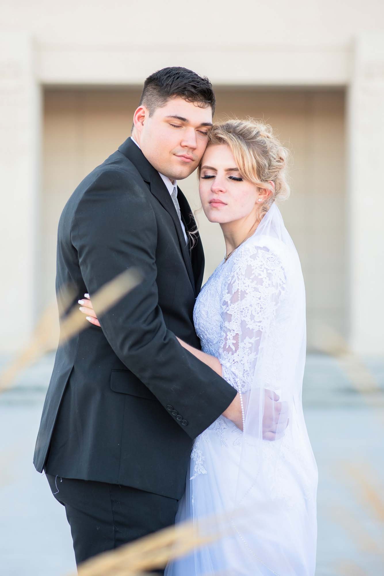 Meridian-Idaho-Temple-Wedding-Marriage-Photographer-Hannah-Hansen-breath.jpg