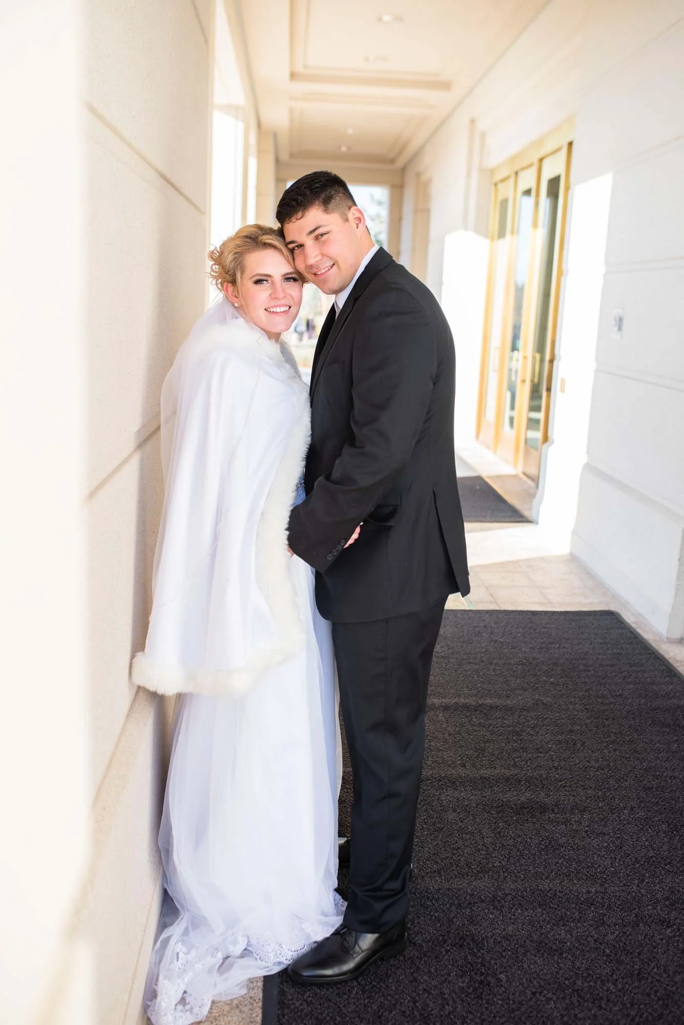 Winter-Wedding-Meridian-Idaho-Temple-doors-Ada-County-Photographer.jpg