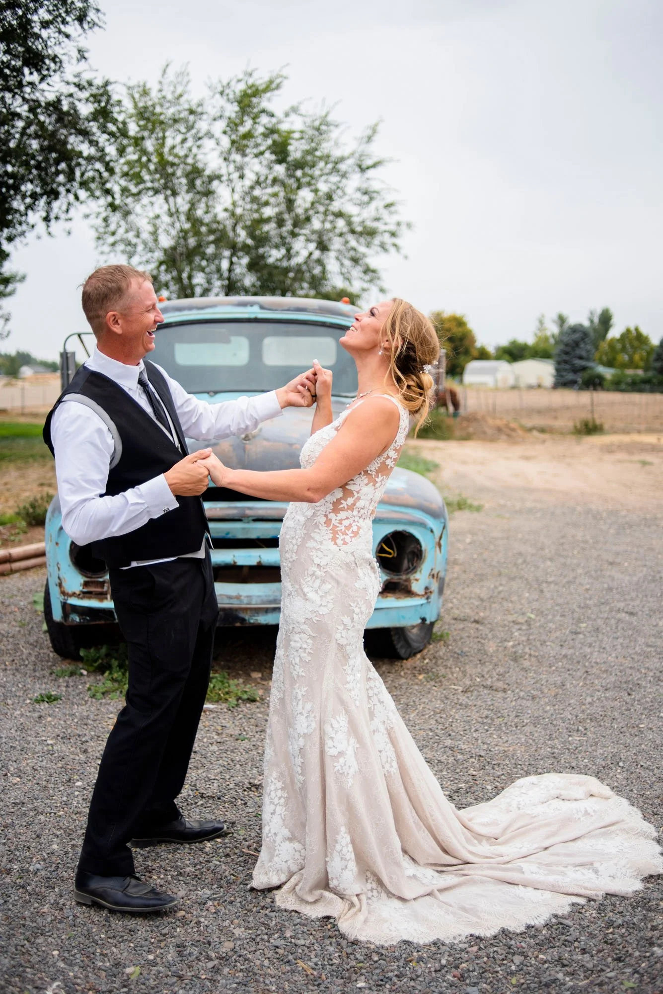 Nampa-Idaho-wedding-blue-truck-bride-groom-wedding-dress-suit.jpg