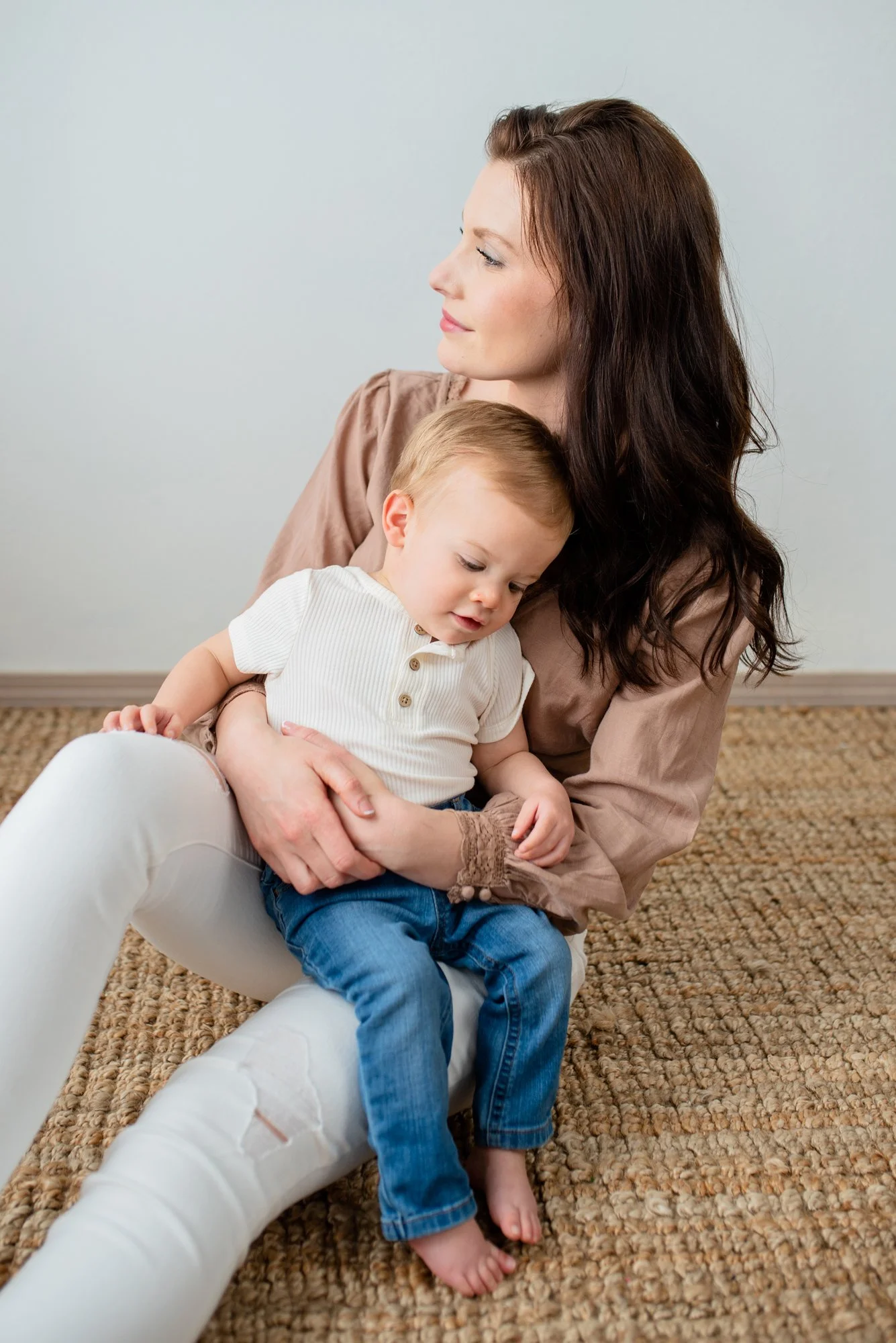 Burlap-White-Lace-Studio-Mommy-&-Me-Photo-Session-Emmett-Idaho.jpg