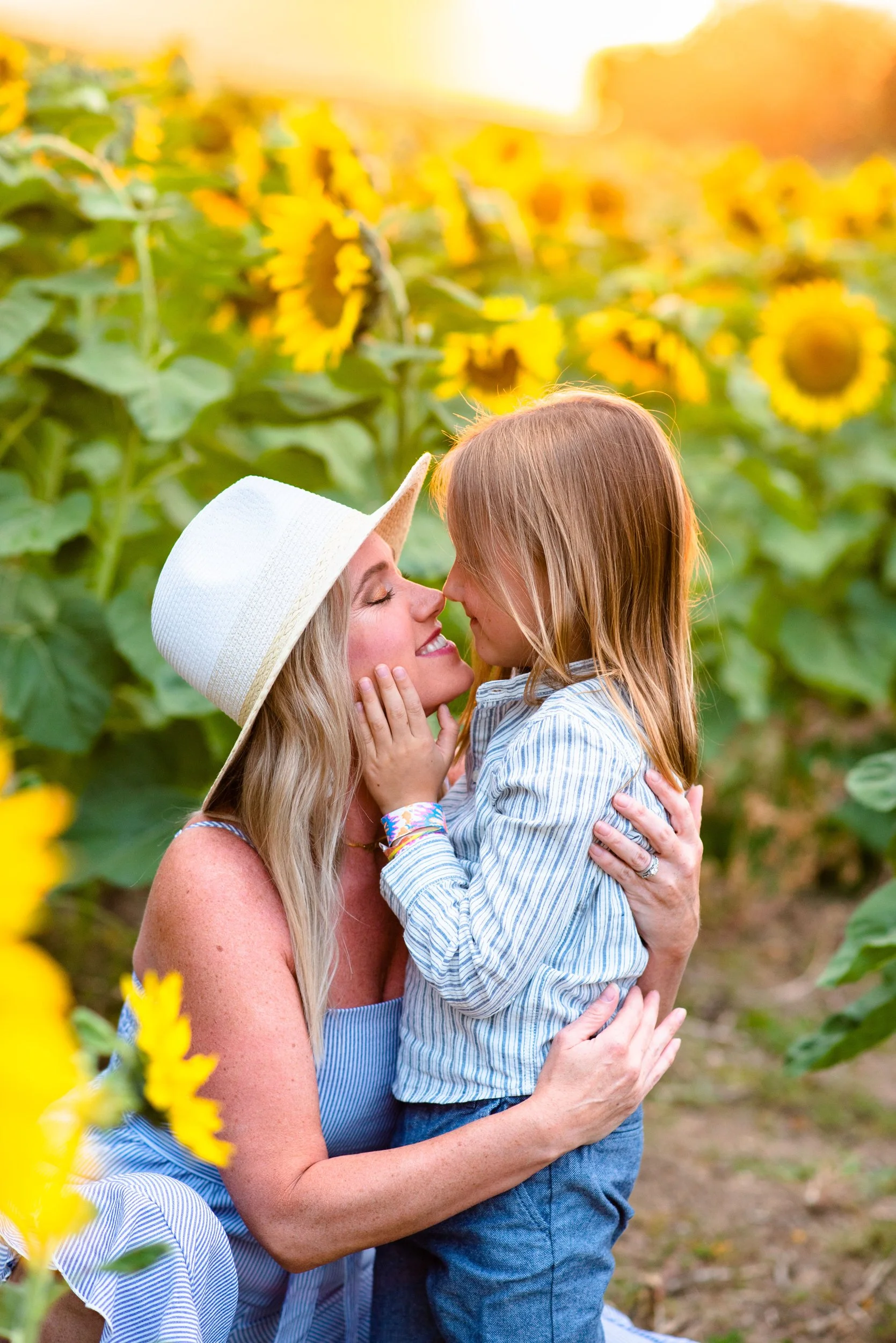 Mini-Sunflower-Photoshoot-Boise-photographer-Hannah-o-Hansen-Sunset-family-photos-Treasure-valley-mother-and-son.jpg