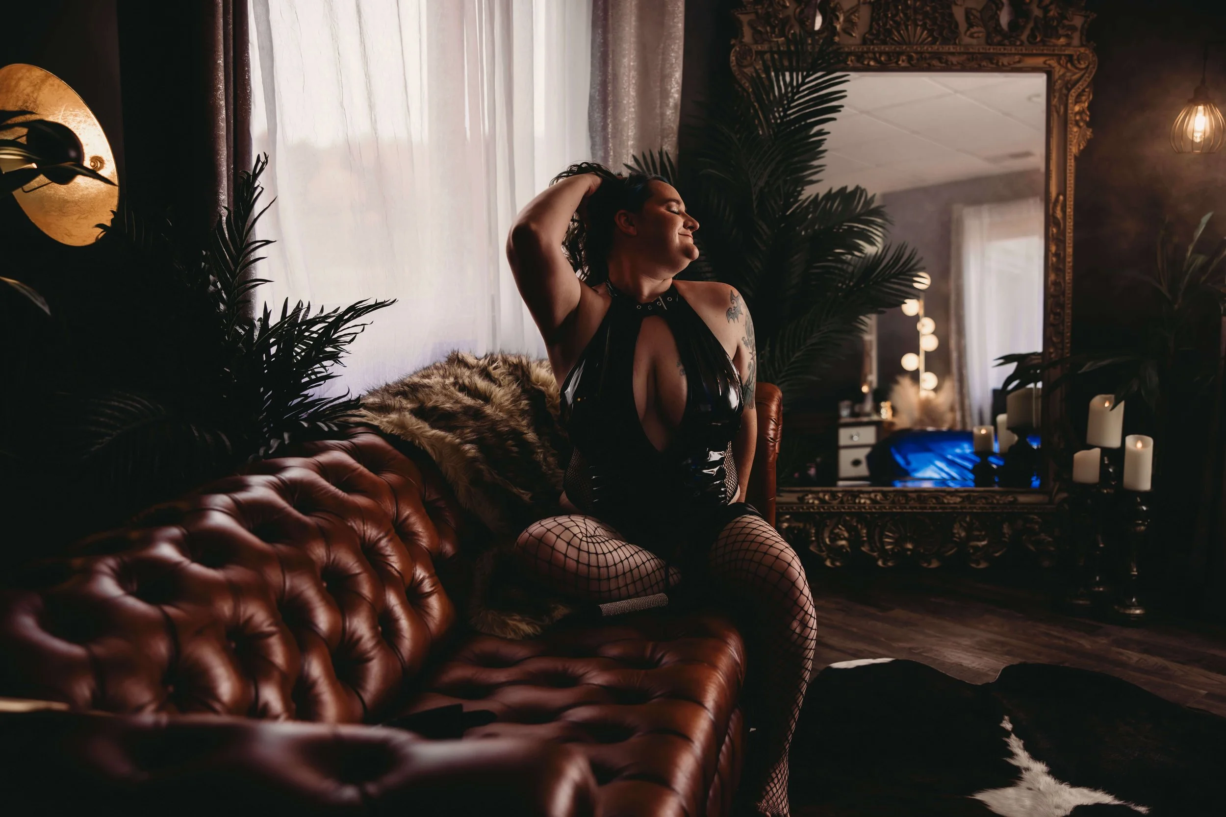 julie-boudoir-wisconsin-photographers-near-me-photographer-siren-wi-confidence-blog-blogging-diverse-plus-size-incusive-ages-shapes-size-couples-boudoir-relationship-intimate-photographer 18.jpg