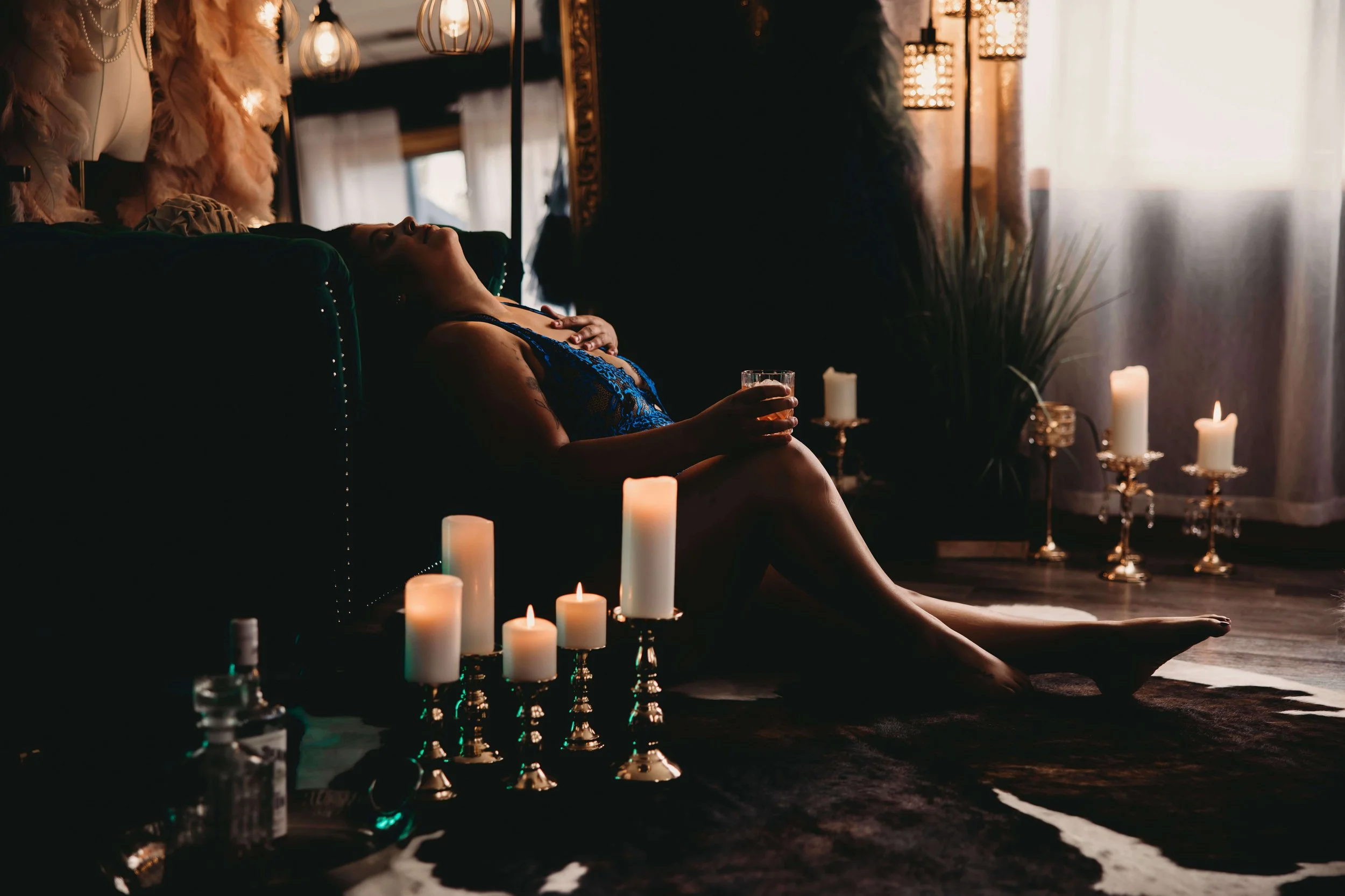 julie-boudoir-wisconsin-photographers-near-me-photographer-siren-wi-confidence-blog-blogging-diverse-plus-size-incusive-ages-shapes-size-couples-boudoir-relationship-intimate-photographer 3.jpg