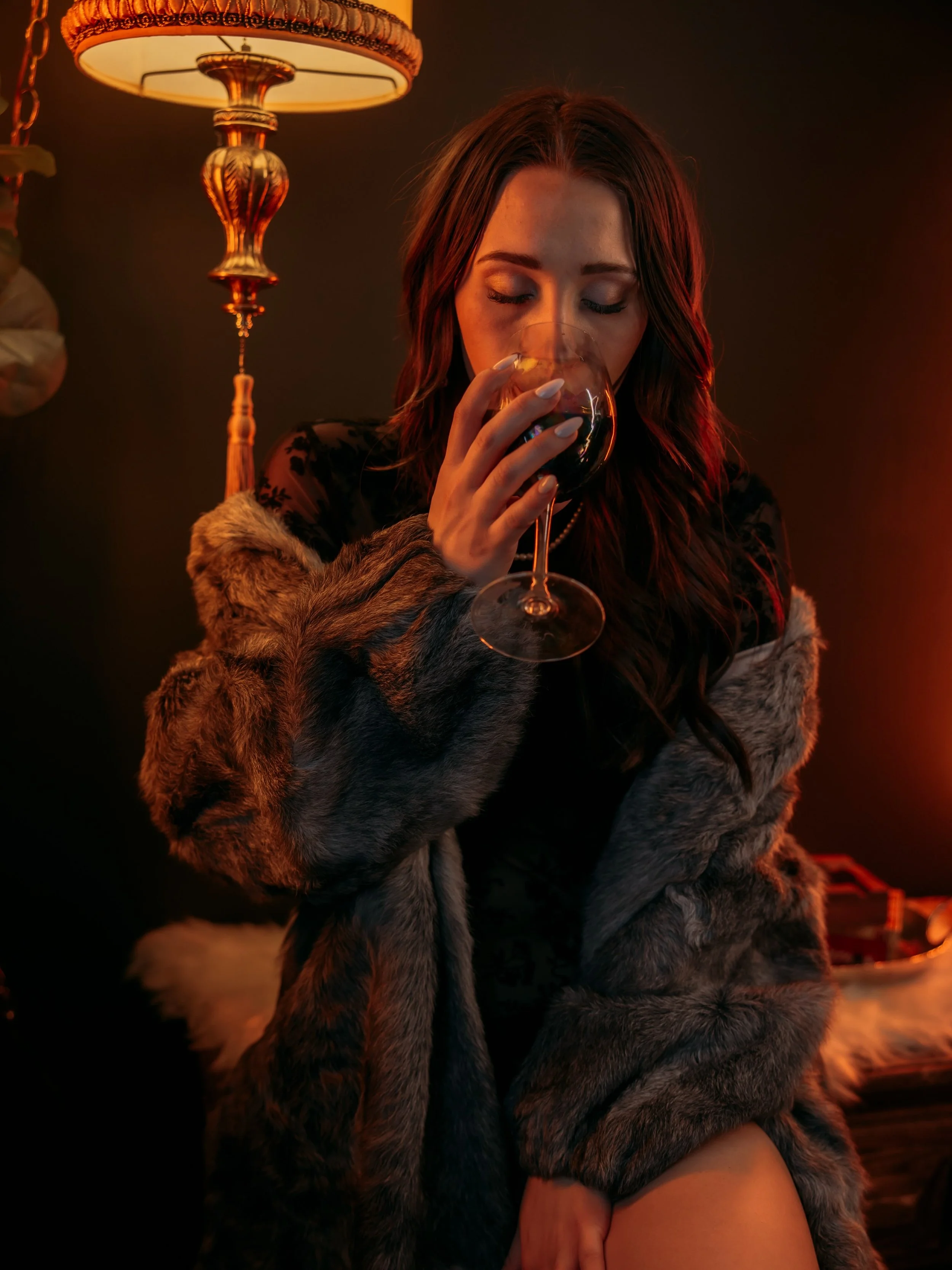 The Cigar Lounge has entered the chat&hellip; and we&rsquo;re fcking obsessed. 🥃🔥

Let&rsquo;s create the whole damn story. The fur. The wine. The cigar. The moody light. That expensive woman with questionable intentions energy.

Every little detai