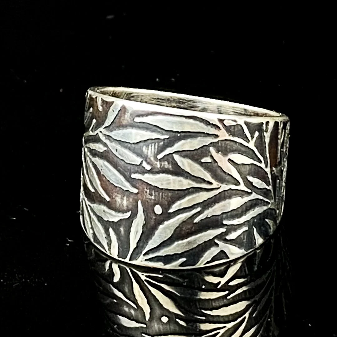willow-band-ring-b.jpg