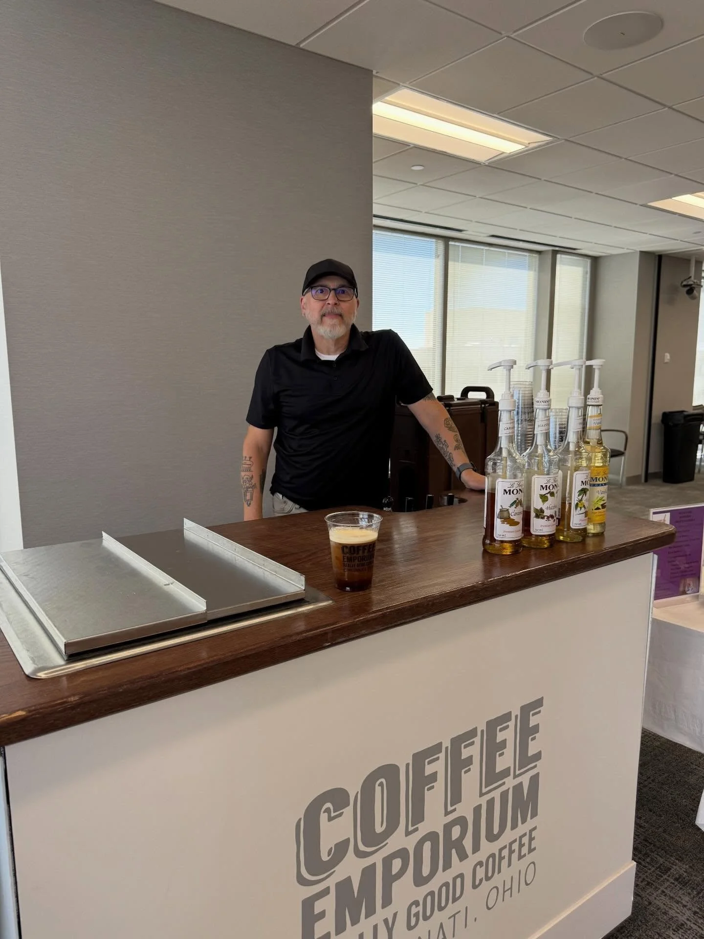 You probably knew we had 4 mobile espresso carts for your events. But, did you know we have two Cold Brew Carts? 
Serving Cold Brew Coffee, Nitro Cold Brew, Iced Lattes, Iced Tea or Lemonade for the non coffee lover.

I&rsquo;m not what is better loo