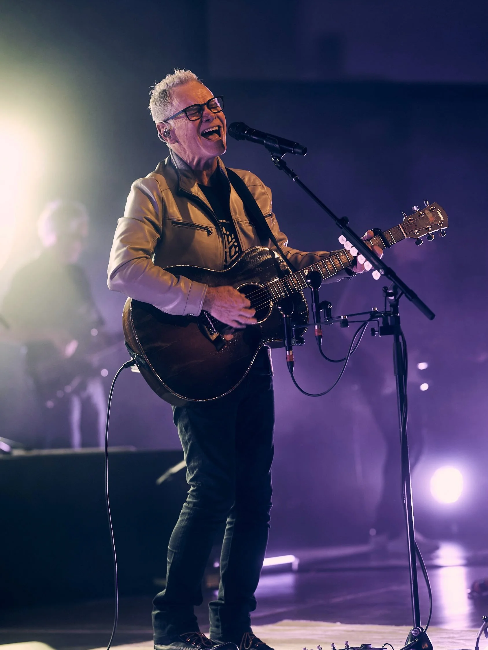 What an incredible night at Grace Baptist Church!

We were so grateful to host @stevencurtischapman and the Speechless 25th Anniversary Tour here in Santa Clarita! It was wonderful to see such a great turnout as people from across our community gathe