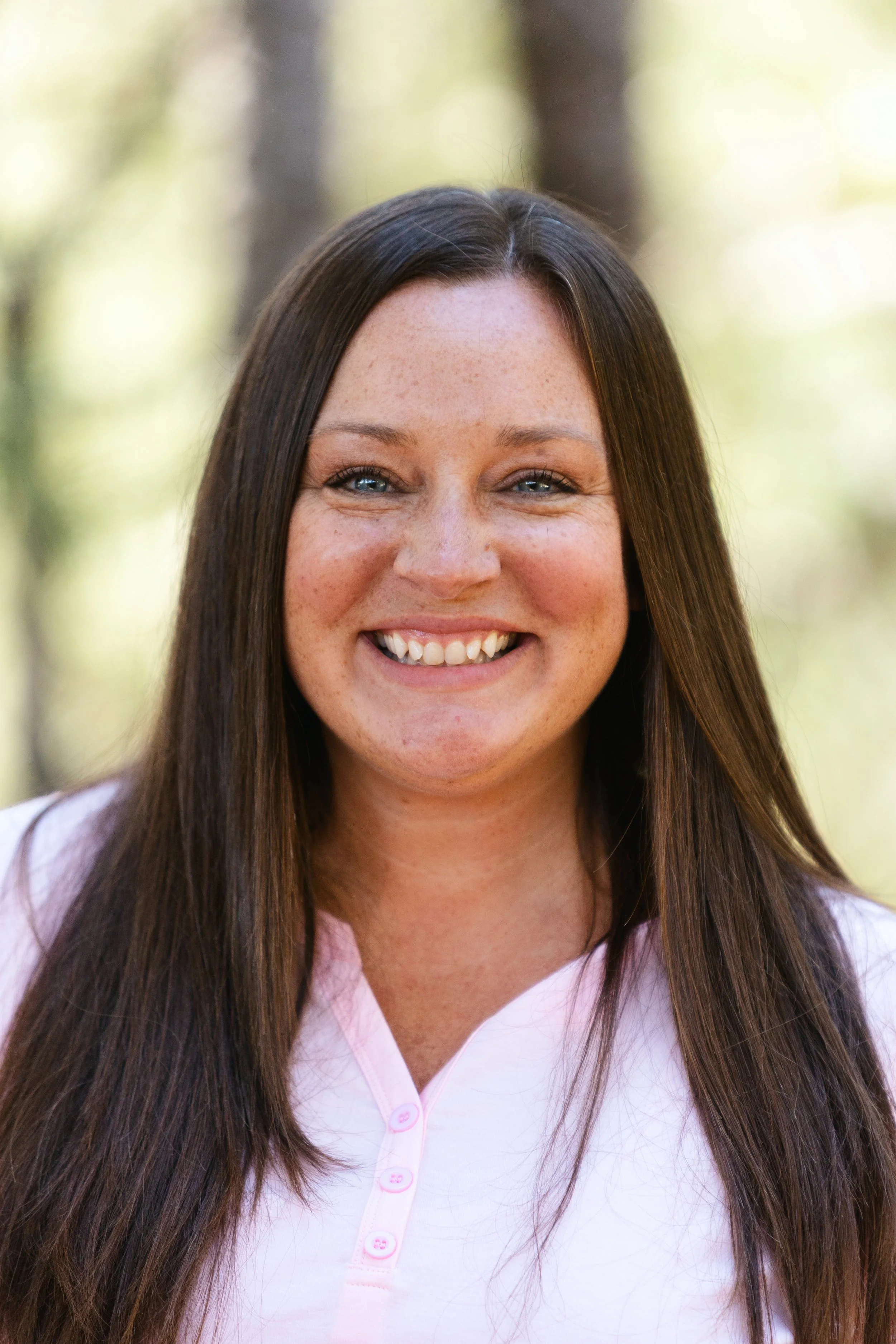 Stephanie Foglesong | Administrative Assistant for Pastor of Equipping and Pastor of Outreach and Connections