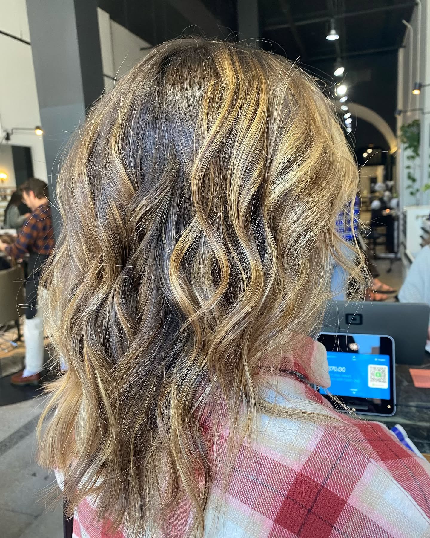 Happy almost weekend!  Need a little pick me up for fall?  There&rsquo;s a few appointments to snag next week.  How pretty is this dimensional color by @leighleighhair
P.S.  R+co is still 30% off.  Pop in today, we&rsquo;re here until 7!