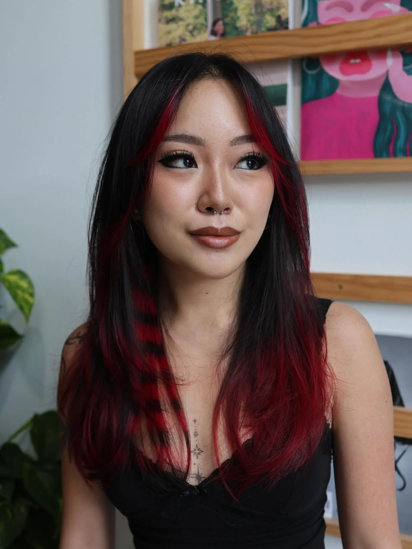 Hairdresser on fire 🔥 
Fall *reds* can be high contrast too ❤️
Color/cut/style by: @ars.artistry