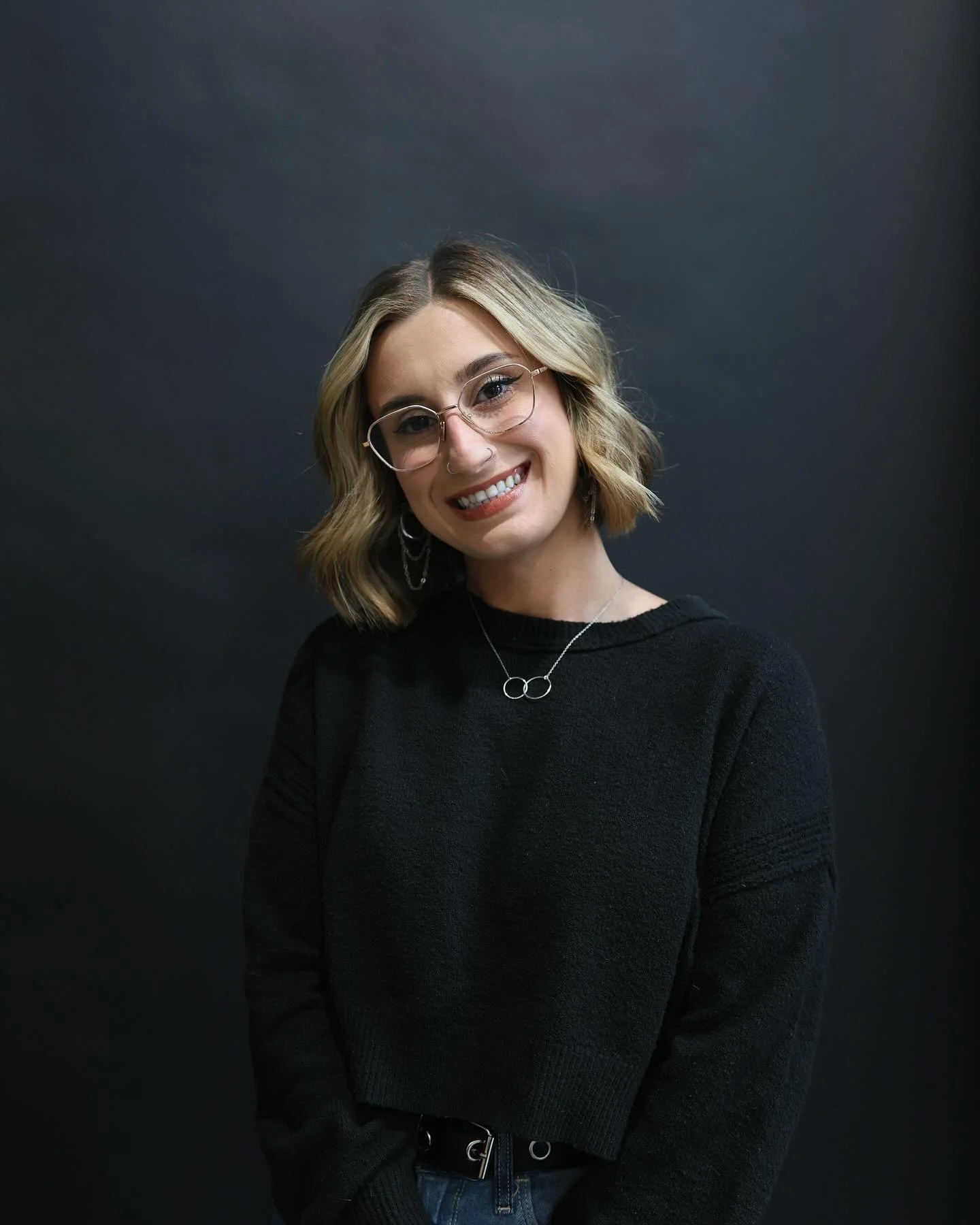 Welcome Sam! 

She&rsquo;s the fresh face here at Co.lab.  Sam was behind the chair for 4 years, took a 10 year break to focus on marketing, and now she&rsquo;s back!  Her days are filled with assisting our team and learning, but her future will be s