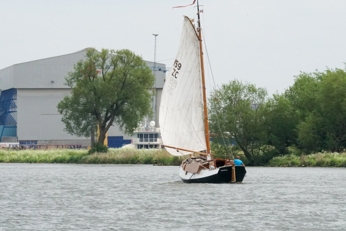 07D84AB5-70B8-49D2-BD48-50170D0F8D49.jpeg