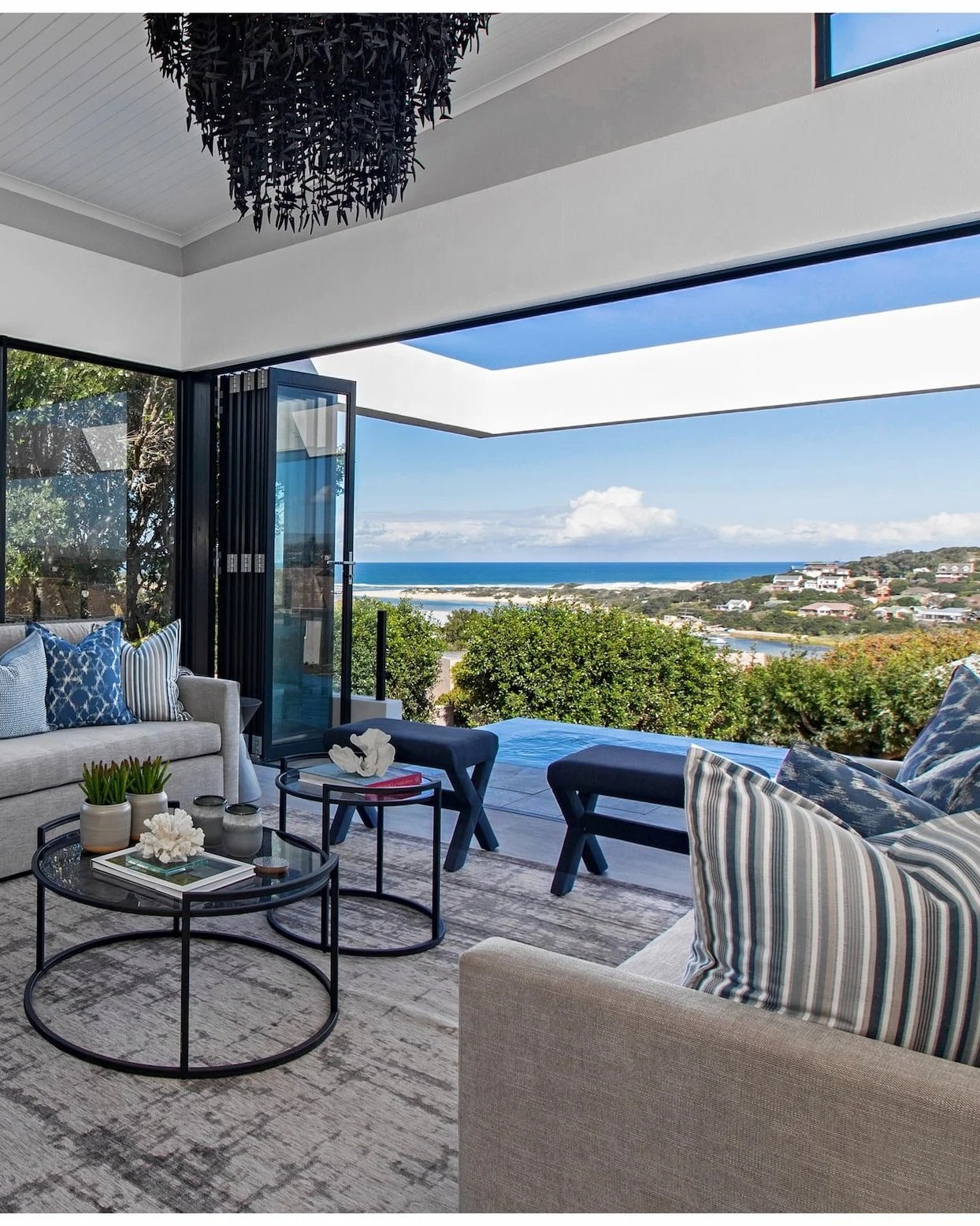 Main+Lounge+Kenton+on+Sea.jpg