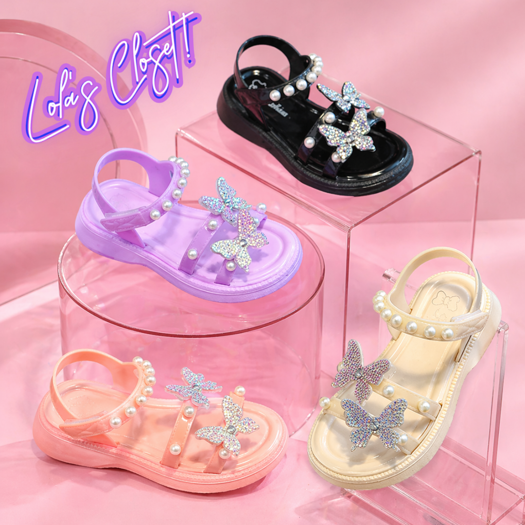 Lola's Closet! (45).png