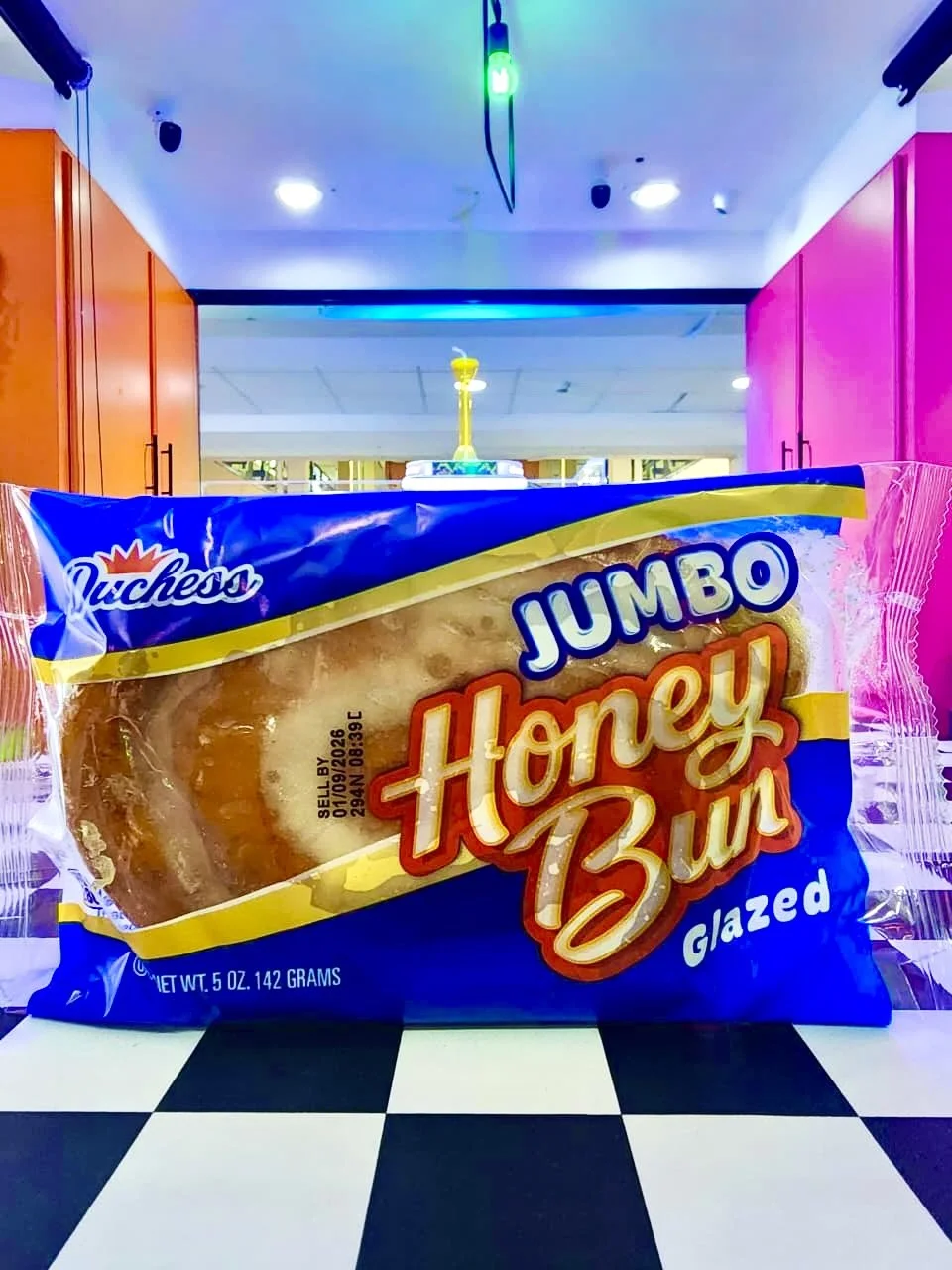 DUTCHESS - JUMBO GLAZED HONEY BUN