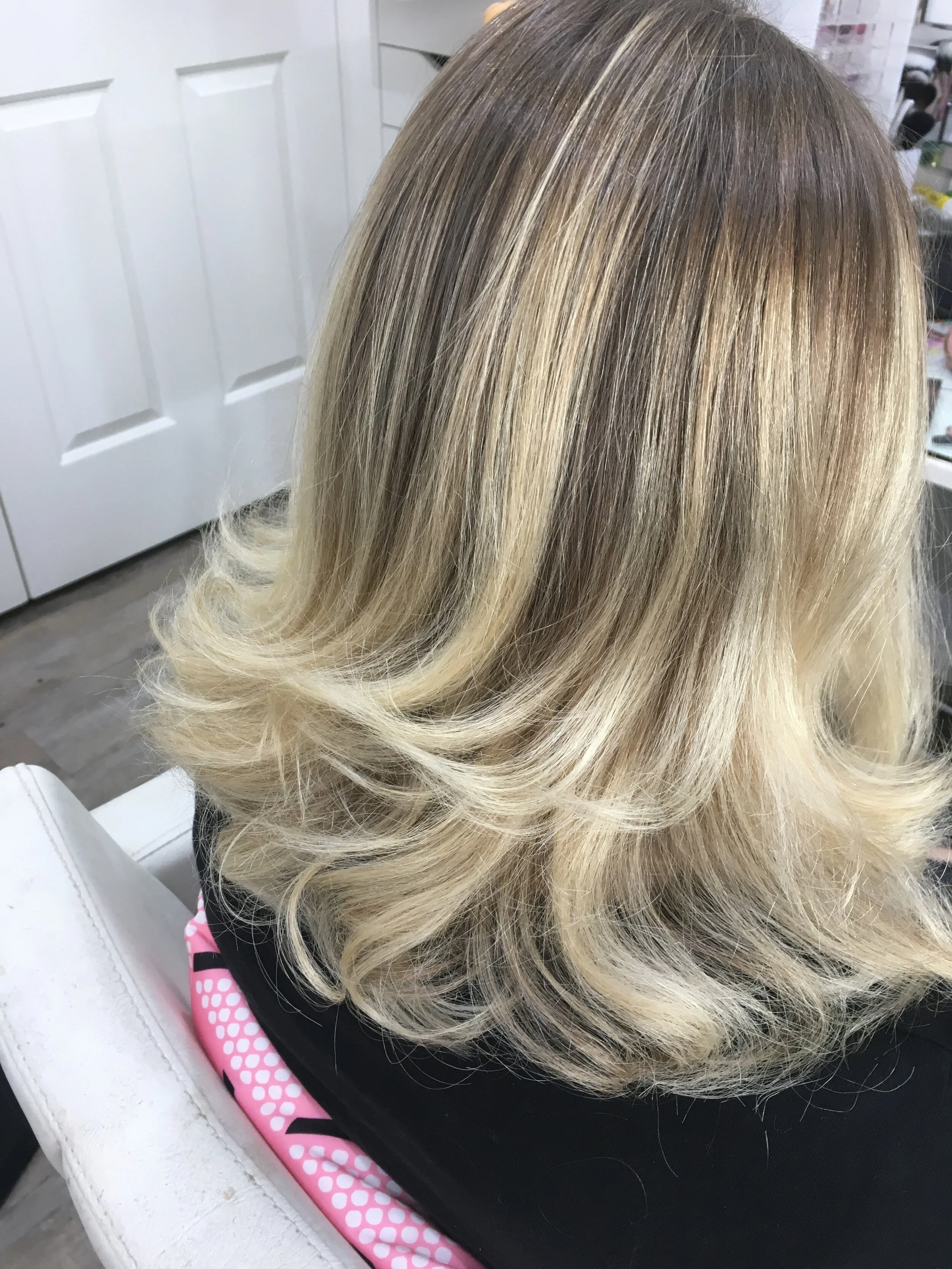 Bouncy Blonde Blow Wave