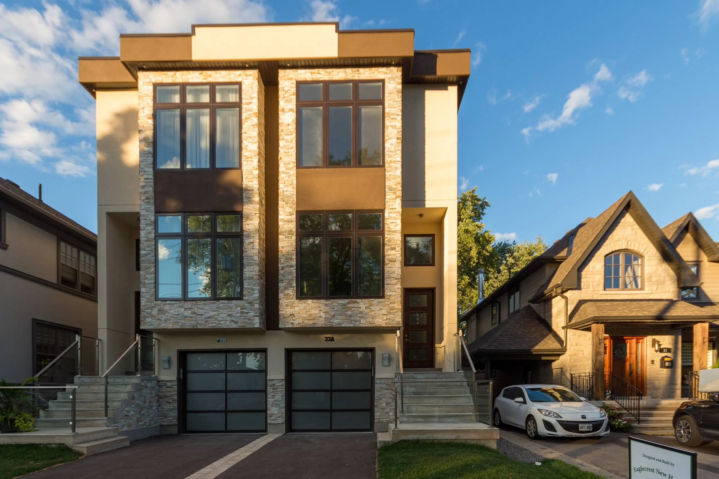 Custom home - modern detached