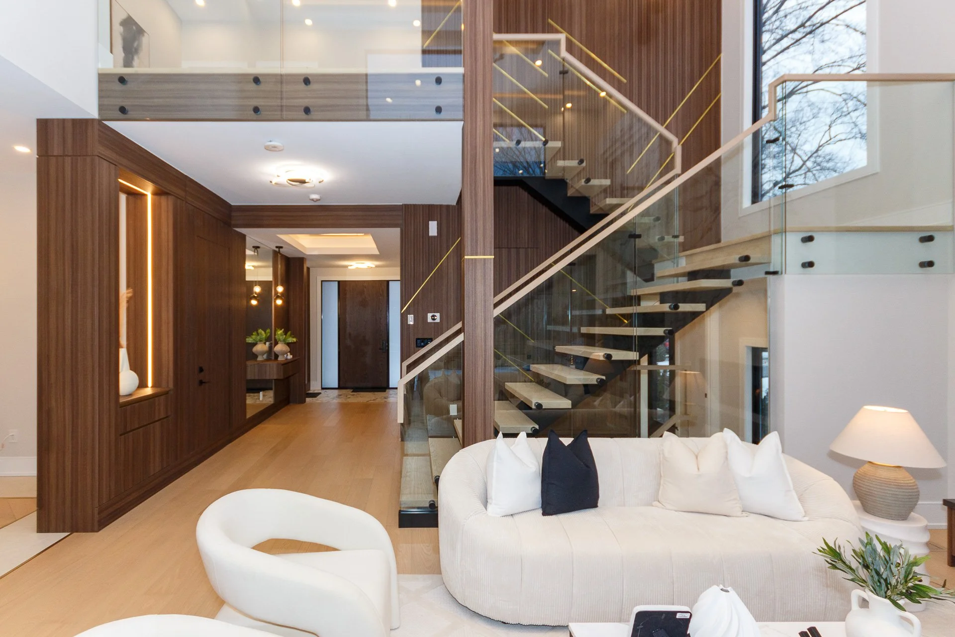 014-1526 Garnet Avenue_2-IMG_5620.jpg