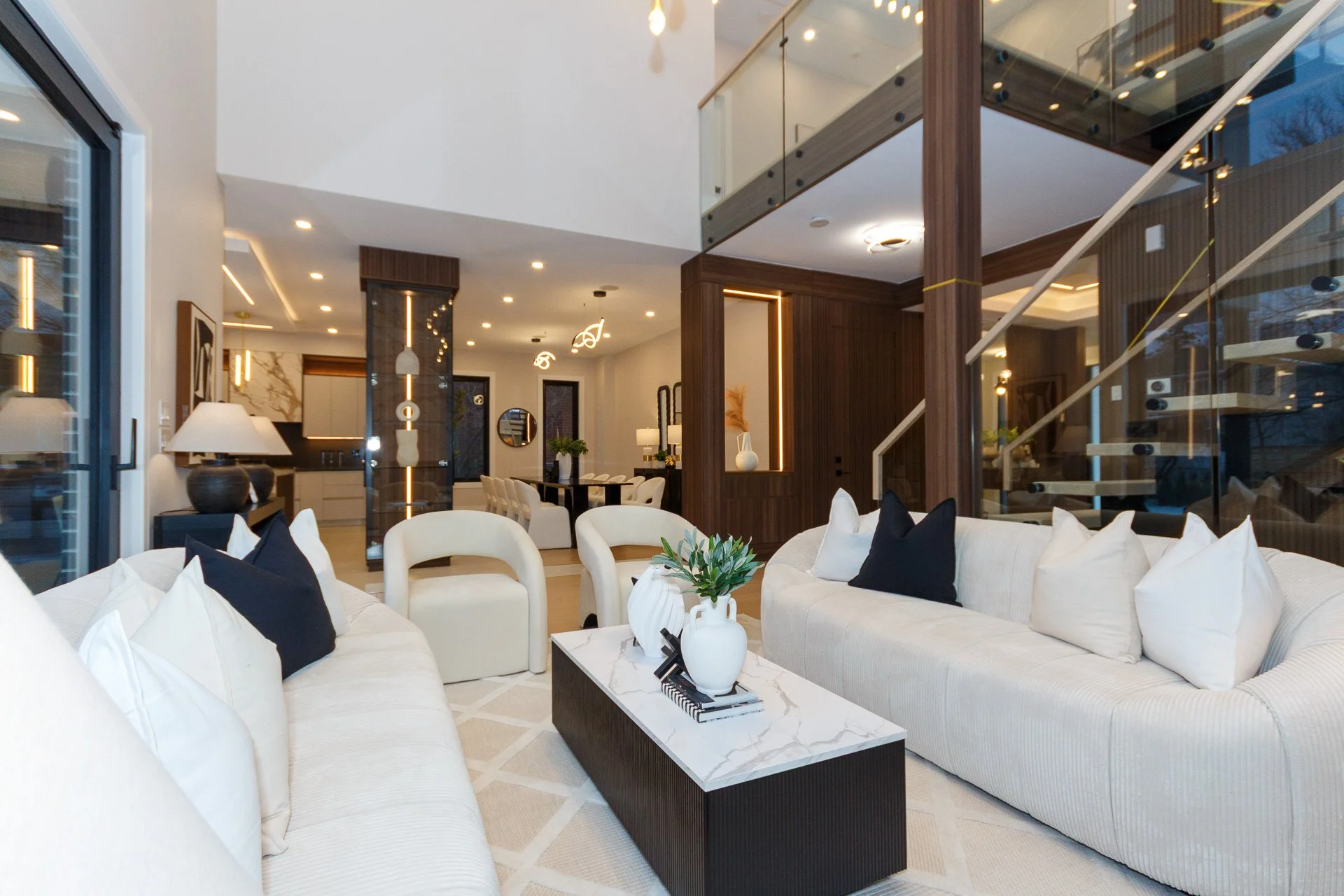 07-1526 Garnet Avenue_2-IMG_5617.jpg