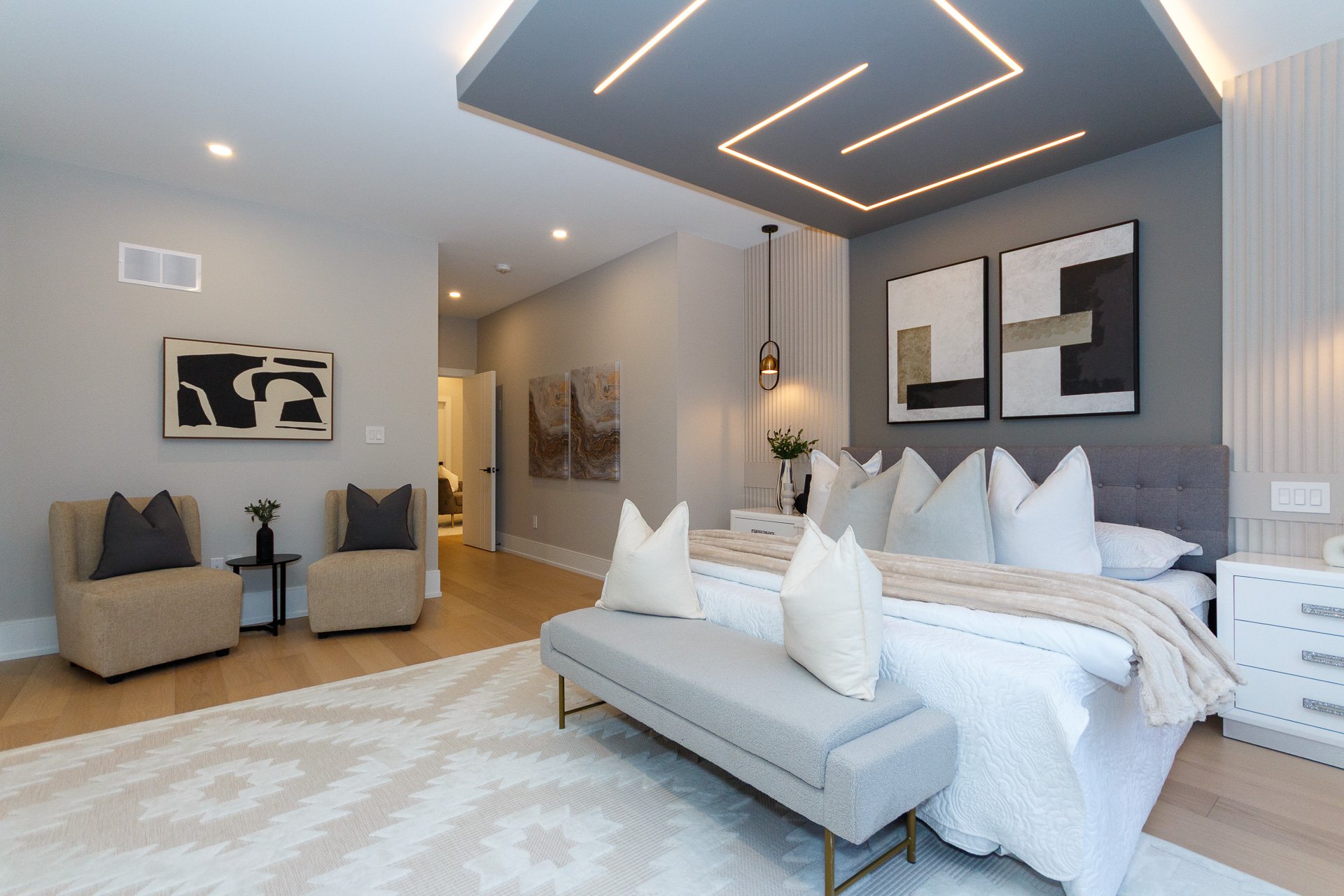 020-1526 Garnet Avenue_2-IMG_5668.jpg