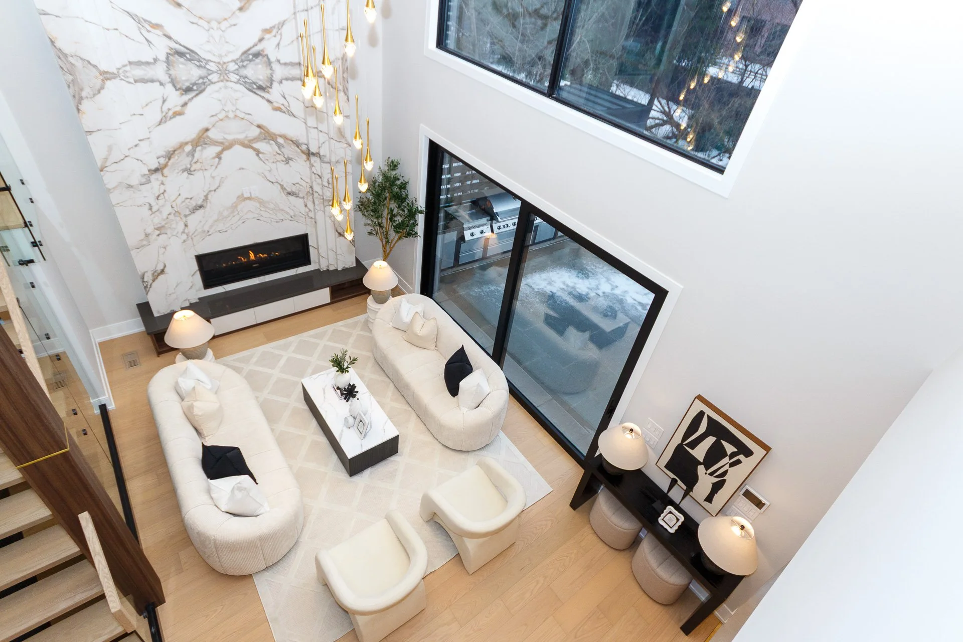 016-1526 Garnet Avenue_2-IMG_5689.jpg