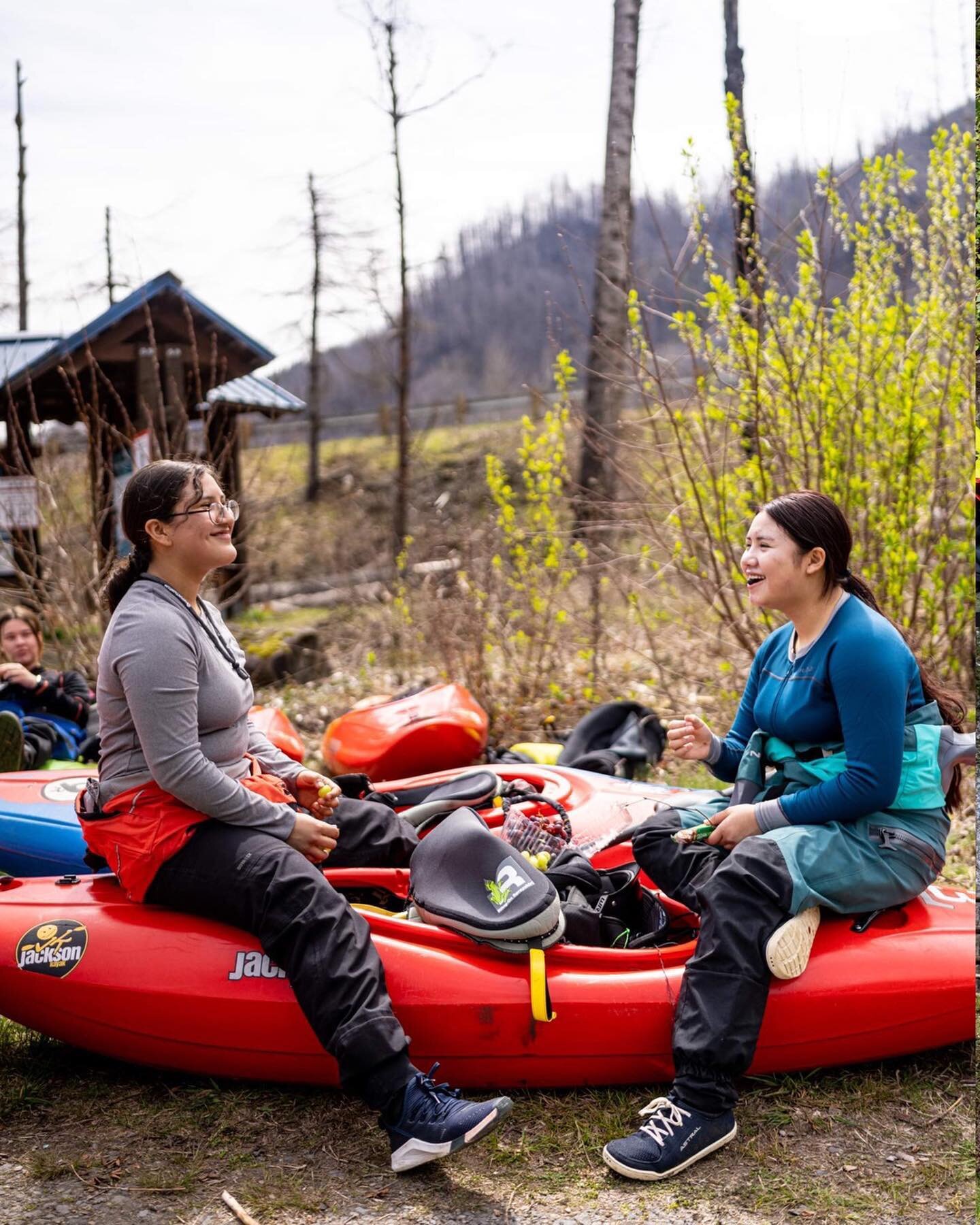 Big weekend for Paddle Tribal Waters!

Last weekend, Paddle Tribal Waters collaborated with the University of Oregon to host a four-day kayaking and college tour in Eugene, OR. The collaboration provided students with opportunities to connect with va