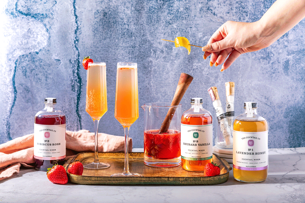 la-commercial-beverage-photographer-yes-cocktail-company-valentines-stop-motion.gif