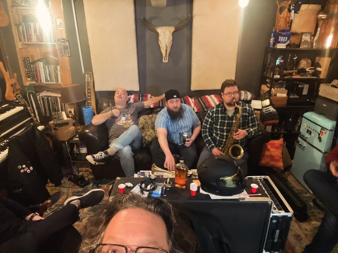 This was meant to be a FOMO picture from a session last night just for @lobot.wood but these guys are cooler than the other side of the pillow.