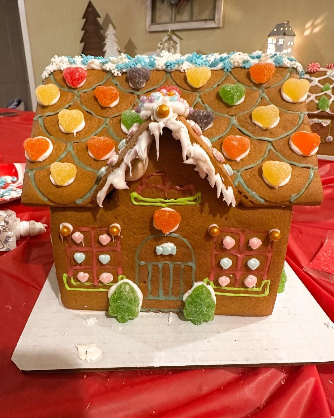 Y&rsquo;all been making gingerbread houses this year!? 

Let&rsquo;s see them!