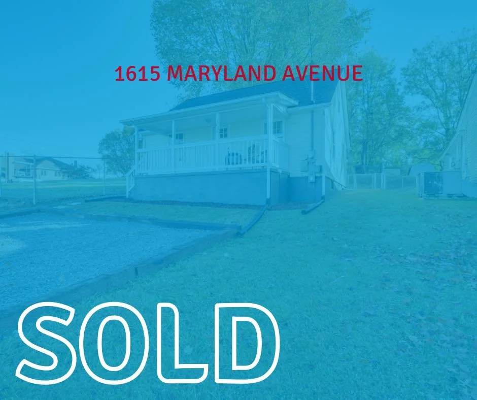 This little bungalow was snatched off the market! Congrats to our sellers and the lucky new home owners! 

Ready to sell your home but not sure where to start!? You start right here with a phone call with us! 

📲 423-389-8007

Listing provided by HB