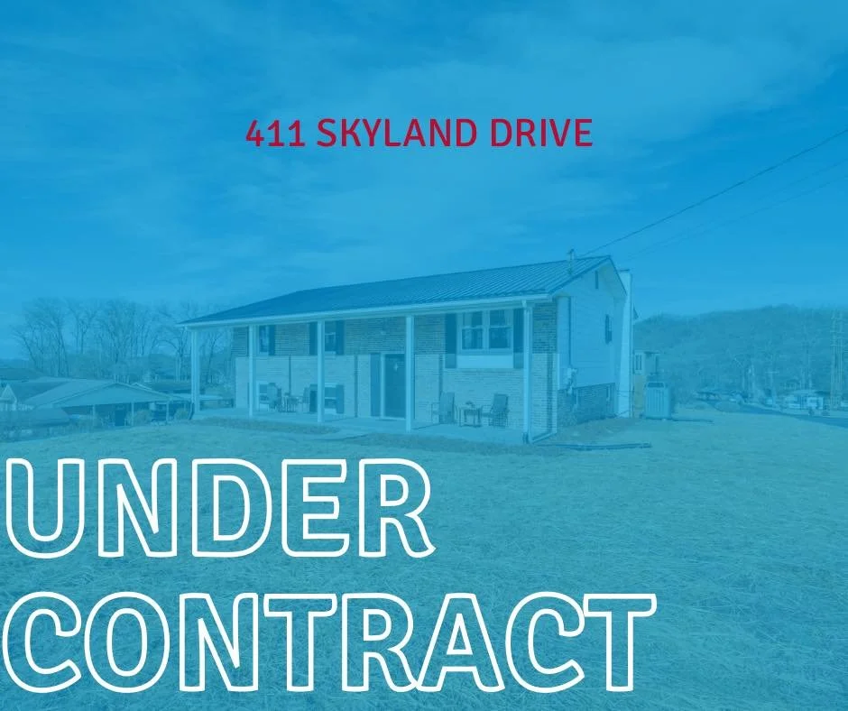 This beauty went ✨ UNDER CONTRACT ✨ oh so fast! 

We&rsquo;re thrilled for the buyers and sellers! Now to cruise on towards closing! 

📲 423-389-8007

Listing provided by HBX Realty